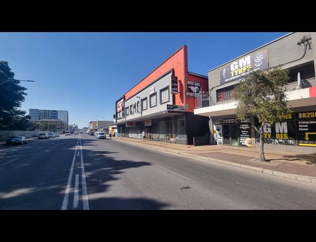 800M² RETAIL TO LET IN PAROW CENTRAL